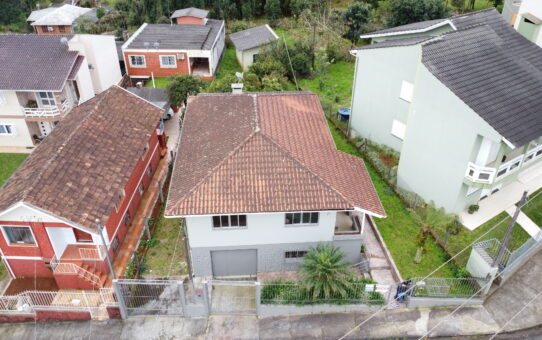 CASA BAIRRO TRIÂNGULO